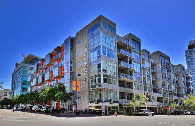 2 bedroom 2 story East Village loft at Fahrenheit! Small Pet OK! photos photos