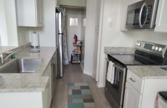 4244 Sun Village Ct Gallery 3