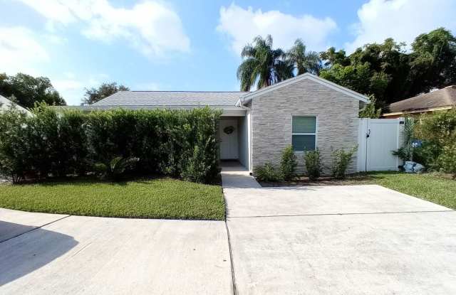 Winter Park Gem! Lovely Single Family Home with 2 Bedrooms/2 Full Bath photos photos