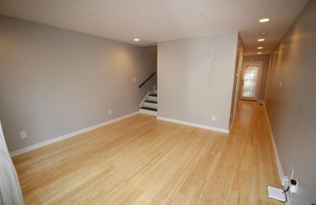 2522 Noble Road Gallery 2