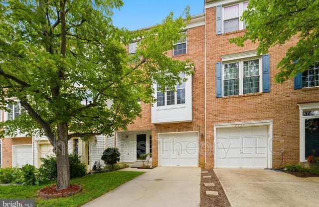 2449 Clover Field Cir - 2449 Clover Field Circle, McNair, VA 20171