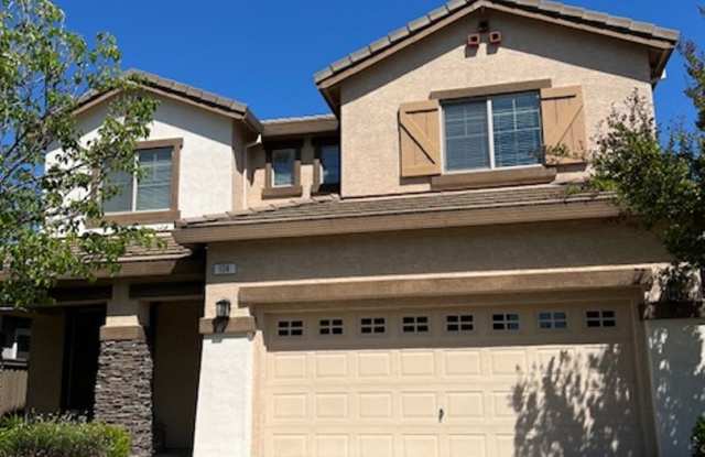 Beautiful 5 Bedroom Home in Crocker Ranch Roseville - 124 Adrienne Court, Roseville, CA 95747