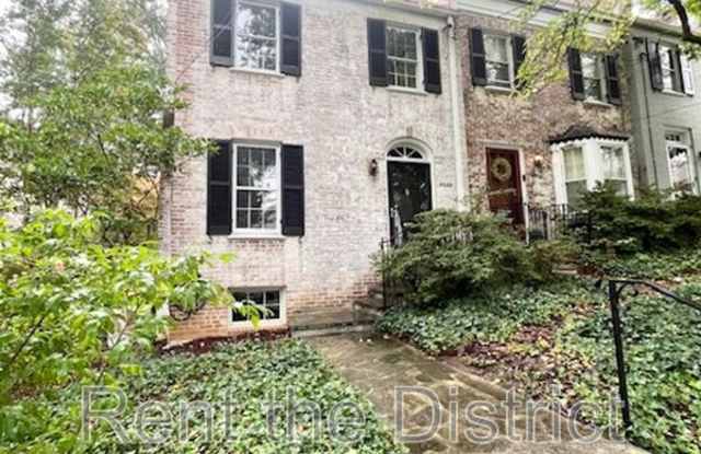 5025 V Street NW photos photos
