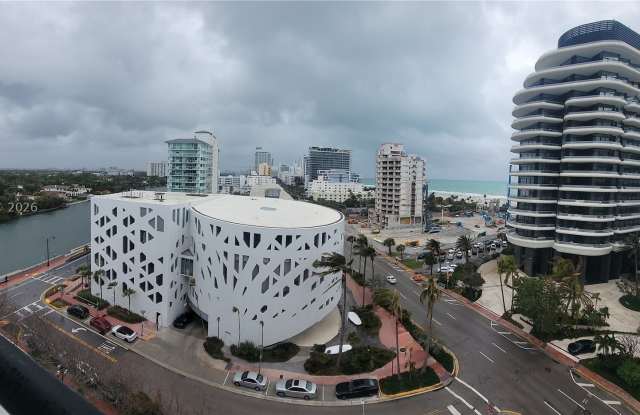 3200 Collins Ave Gallery 4