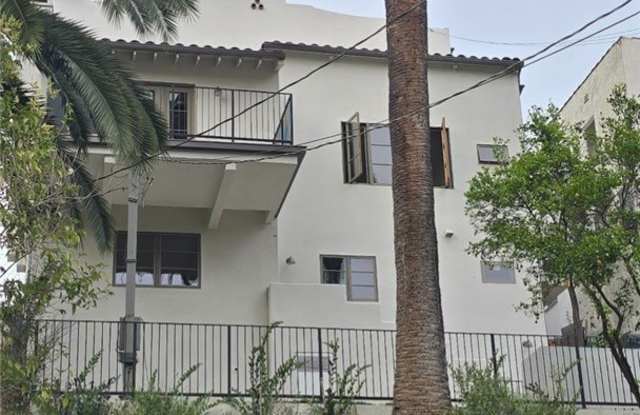 3815 Tracy 1/2 photos photos