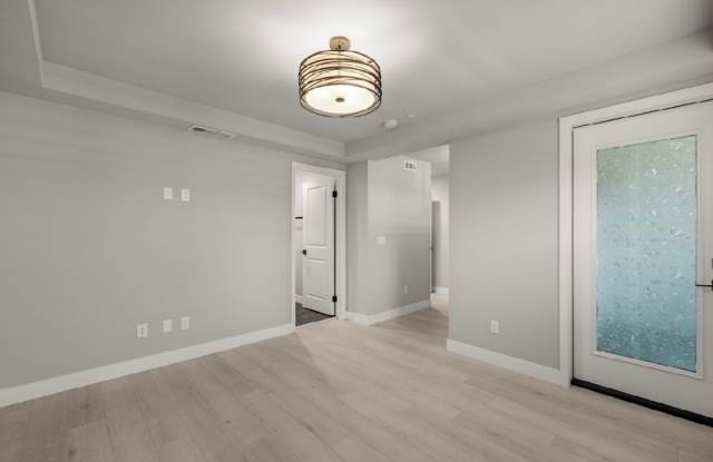 3 bedroom 3.5 bath condo Gallery 4