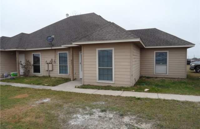 103 Collett Court Gallery 1