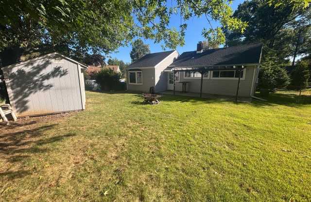 115 CHAPEL AVE. E - 115 Chapel Avenue, Kingston Estates, NJ 08034