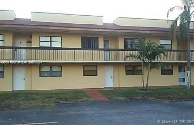 8879 Fontainebleau Blvd photos photos