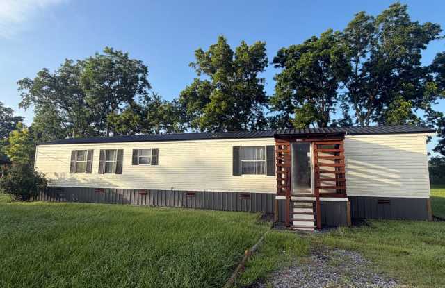 FOR RENT IN BREAUX BRIDGE! photos photos FOR RENT IN BREAUX BRIDGE! photos photos
