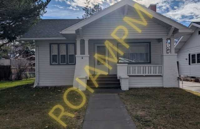 Charming Vintage 2 bed 1 bath home photos photos Charming Vintage 2 bed 1 bath home photos photos