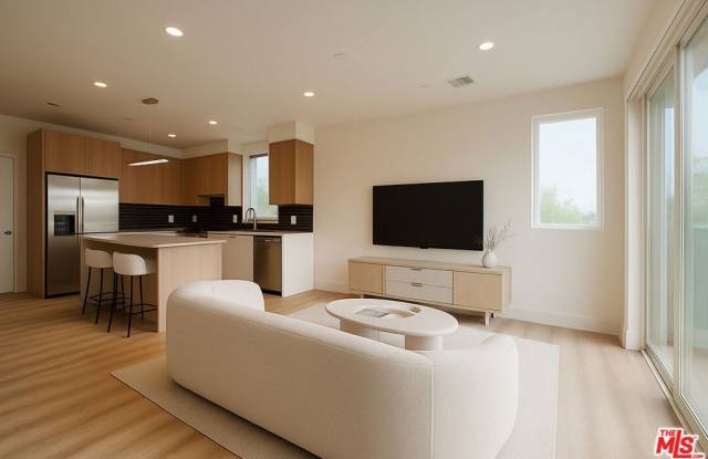 5813 Lexington Avenue 201 photos photos