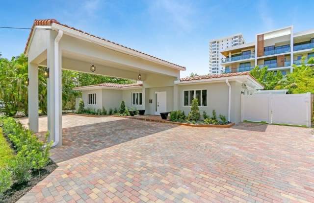3025 CENTER Avenue photos photos