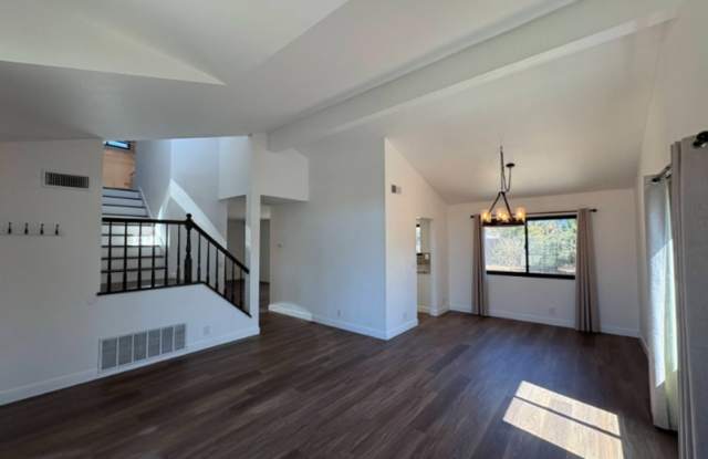1197 Shay Pl Gallery 3