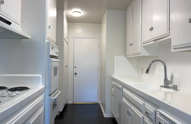319 S Clark Drive LLC photos photos