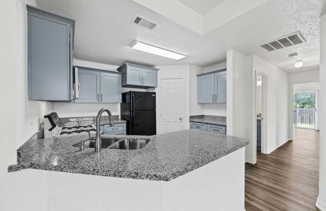 502 Rockmoor Drive photos photos