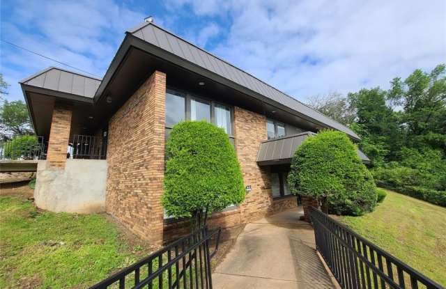 102 Memorial Drive photos photos