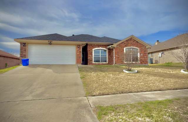 2107 Gail Dr photos photos