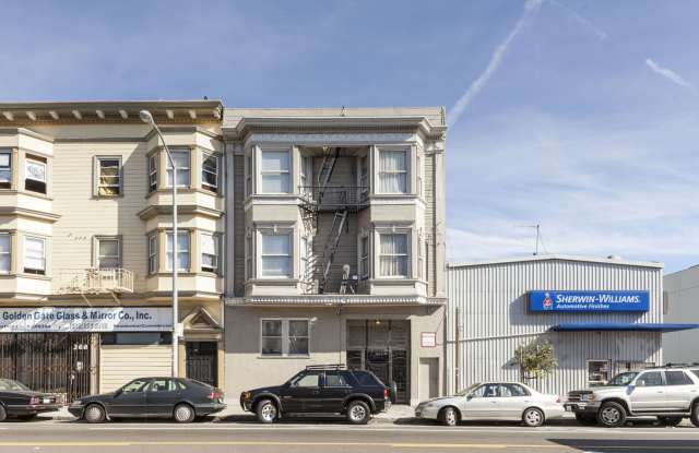 2023 FOLSOM Street Gallery 4