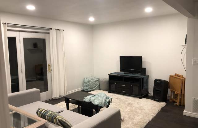 7650 Aster Circle Gallery 3