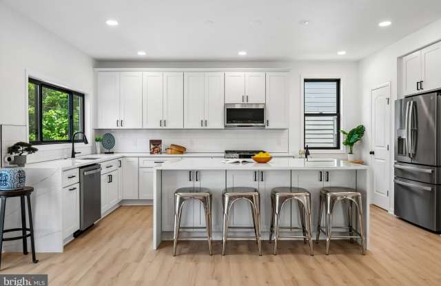 3108 ADAMS Street NE photos photos