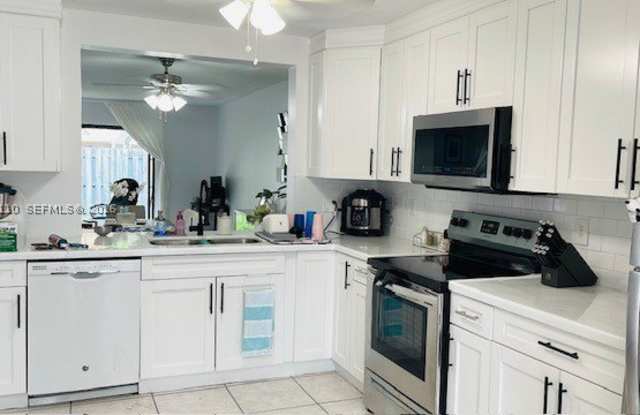 8818 SW 113th Place Cir E photos photos 8818 SW 113th Place Cir E photos photos