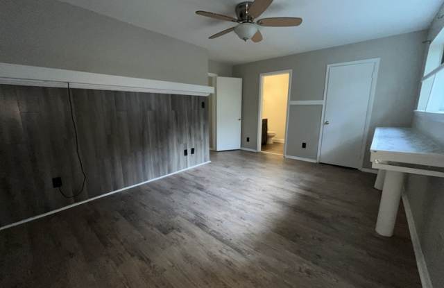 1212 Schaub Drive - 1 photos photos