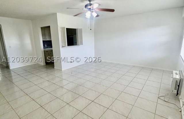 202 Mansfield Gallery 2