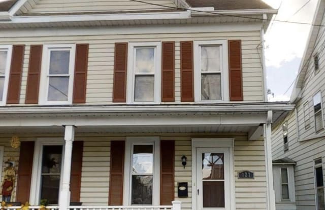 127 MCALLISTER STREET - 127 McAllister Street, Hanover, PA 17331