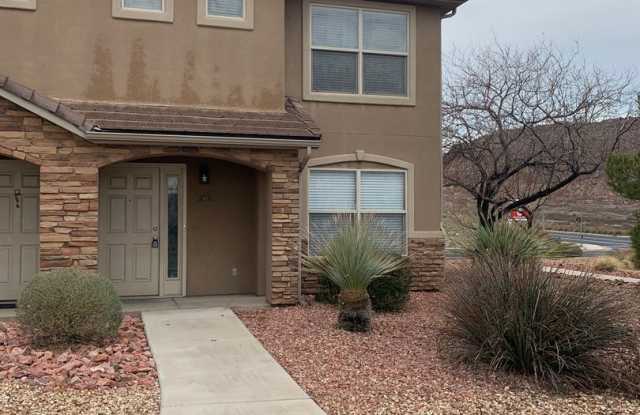 Spacious Townhome in Hidden Valley photos photos