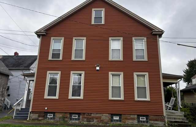 1154-1156 S Washington Avenue Gallery 1
