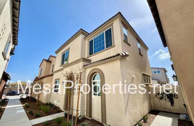5084 Ferguson Privado Gallery 2