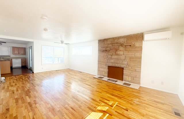 120 North Cambrian Avenue Gallery 4