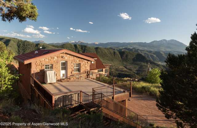 2800 Cedar Drive photos photos