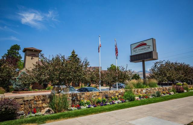 Sky Harbor Apartment Homes Gallery 2