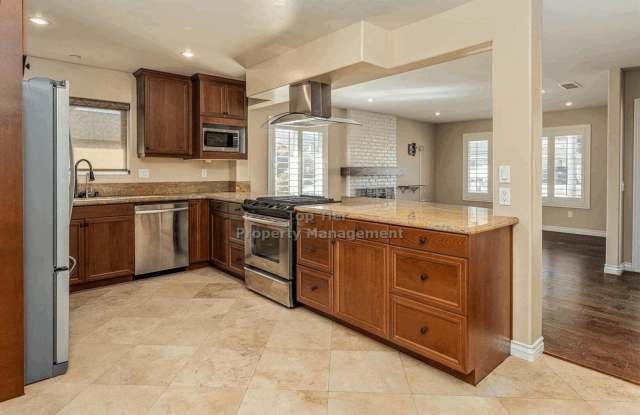 Available NOW! Escondido Home with Private Above Ground Pool, Private Parking and Solar! Gallery 4