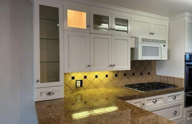 5053 Country Club Drive Gallery 2