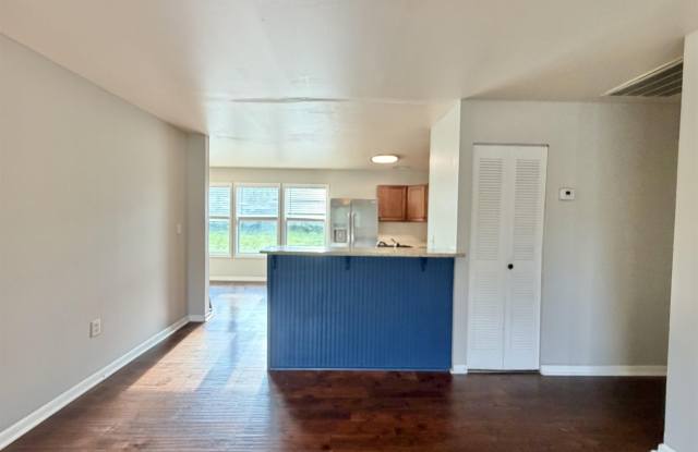 2110 Fernbrook Drive Gallery 3
