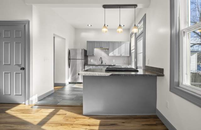 4902 Greenlee Avenue Gallery 2