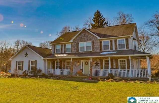 10 Stone Avenue - 10 Stone Avenue, Berks County, PA 18011