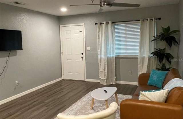 10265 GANDY BOULEVARD N photos photos