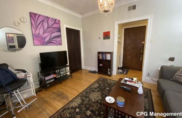 2910 ALBANY Gallery 3