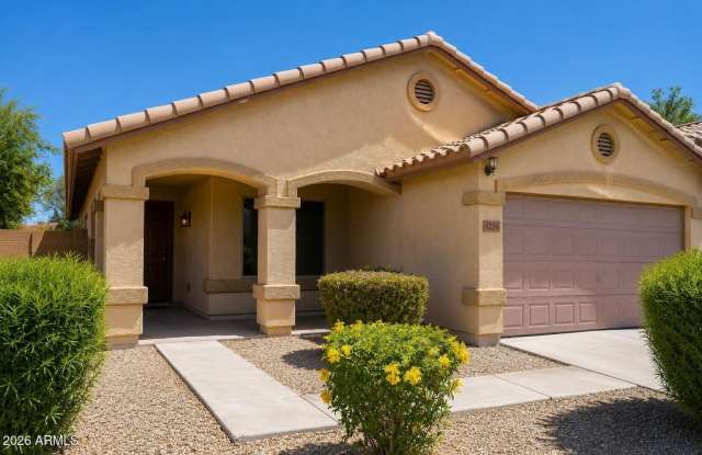 5256 W PLEASANT Lane Gallery 2