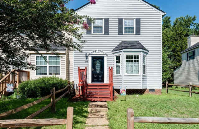 Live Comfortably in Williamsburg! Spacious 3BR 2.5 Bath Townhouse with Large Kitchen Private Yard! - 1649 Skiffes Creek Circle, James City County, VA 23185 Live Comfortably in Williamsburg! Spacious 3BR 2.5 Bath Townhouse with Large Kitchen Private Yard! - 1649 Skiffes Creek Circle, James City County, VA 23185