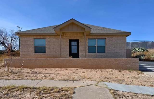 1202 S Main St photos photos