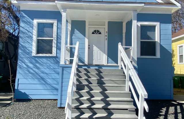 Reserve Now for June 2026! Updated House in Downtown Chico photos photos