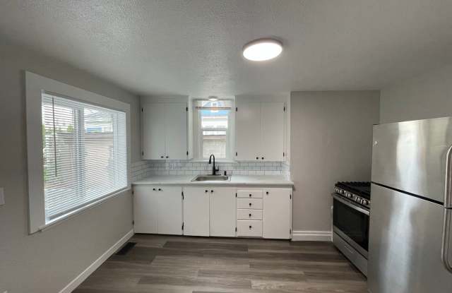 2232 Hoyt Ave- 5 Unit photos photos 2232 Hoyt Ave- 5 Unit photos photos