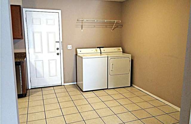 1057 W Eagle Gallery 4