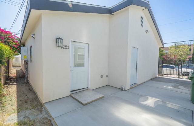 New Construction 3 Bedroom ADU for Rent in North Hollywood! photos photos