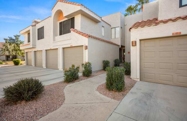 Charming 2BR Condo in Gated Scottsdale Ranch Community! Gallery 3